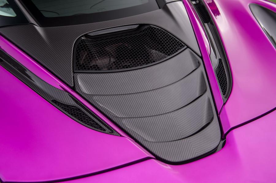Детали экстерьера McLaren MSO 720S Coupe Fux Fuchsia 2017 года  (фото 19 из 19)
